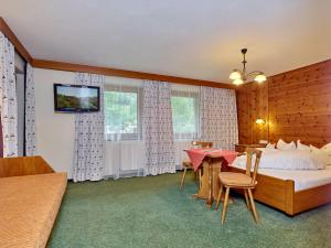 Μια τηλεόραση ή/και κέντρο ψυχαγωγίας στο Haus Karin