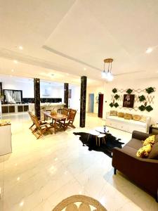 Χώρος καθιστικού στο Home TERANGA hébergement au premier étage