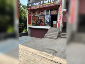 Fotografie z fotogalerie ubytování SPOT ON The Yeble Hotel And Restaurant v destinaci Etāwah