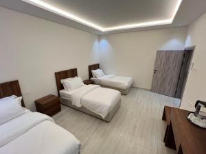 Katil atau katil-katil dalam bilik di Aljawadain