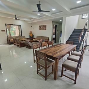 Galería fotográfica de Mansarovar Bungalows en Lonavala 36 fotos más