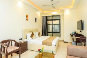 Μια τηλεόραση ή/και κέντρο ψυχαγωγίας στο The Orion Express - Kailash Colony