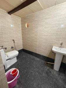 Koupelna v ubytování Sanatan Homestay