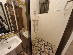 Koupelna v ubytování Comfort Suites