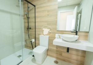 Et badeværelse på Silver Tower 9A + 31 billeder