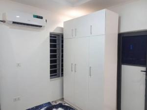 Foto sihtkohas Asese asuva majutusasutuse Exquisite 3 bedroom house, Wifi AC Solar in RCCG camp, Mowe galeriist