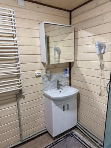 Ένα μπάνιο στο Гірська роса