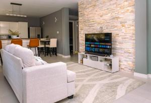 Fotografie z fotogalerie ubytování Bon Vivant Chateau Smart Apartment v destinaci Castries