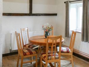 Khu vực ghế ngồi tại The Old Barn