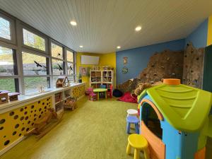 Posezení v ubytování Tonbach 70 - Schwimmbad, Sauna, Solarium, Balkon