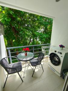 Μπαλκόνι ή βεράντα στο Relaxing Apartment in Karon