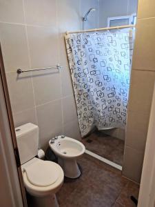 Ένα μπάνιο στο Apart Don Lucio 210