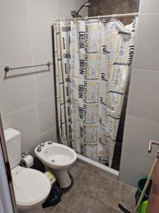 Ένα μπάνιο στο Apart Don Lucio 210