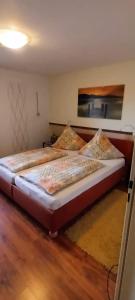 a pair of beds in a room at Apartment Panorama in Sonthofen