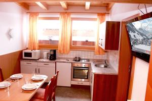 Nhà bếp/bếp nhỏ tại Mitterstererhof