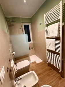 Ένα μπάνιο στο Riki House Selvino