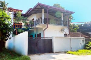 Το κτήριο όπου στεγάζεται  το δωμάτιο σε οικογενειακή κατοικία