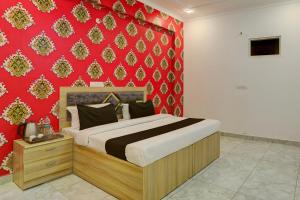 Katil atau katil-katil dalam bilik di Hotel O BR INN +21 gambar