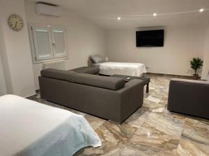 TV a/nebo společenská místnost v ubytování Attico Marsiglie