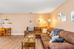 Posezení v ubytování The Terry Sanford Guest House Apt C