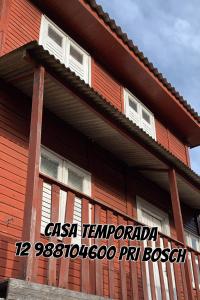 Budova, kde se prázdninový dům nachází + 3 fotografie