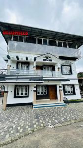 Το κτήριο όπου στεγάζεται  η βίλα