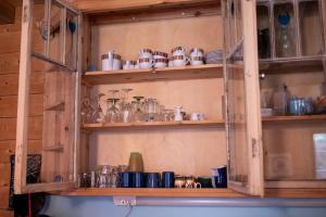 Kuchyň nebo kuchyňský kout v ubytování Serene Forestnest + 41 fotografií