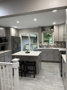 Η κουζίνα ή μικρή κουζίνα στο Notre Dame Country Retreat