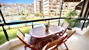 Балкон или терраса в Relax And Calm in the Sea by Deihu Experiences