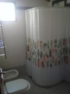 Et badeværelse på Cabaña TayiMapu