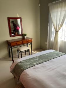 Postel nebo postele na pokoji v ubytování Luxe Comfort Retreat