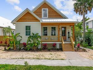 Zahrada ubytování The Grand Augustine l Heated Pool l Walk to DNTN