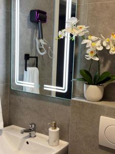 Ένα μπάνιο στο Urban Suite BL Apartment