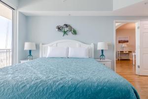 Postel nebo postele na pokoji v ubytování Beachview Condo at Legacy Tower 2 -1006 - fully furnished 2 bedroom 2 bath + 19 fotografií