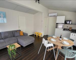 Kuchyň nebo kuchyňský kout v ubytování Woobcabin Gasselte