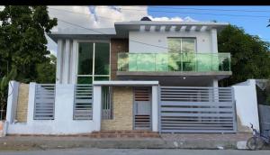 Το κτήριο όπου στεγάζεται  η παραθεριστική κατοικία