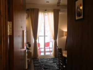 Gallery image of Cherry Blossom Hideaway Elegant 3BHK Cozy Ambience With Pool in Dabolim +47 photos