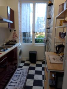 Η κουζίνα ή μικρή κουζίνα στο TINCHEBRAY Centre ville