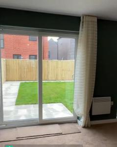 Φωτογραφία από το άλμπουμ του A spacious double room in a peaceful area στο Όλνταμ