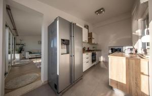 Η κουζίνα ή μικρή κουζίνα στο Cozy Home In Podstrana