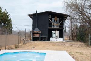 Το κτήριο όπου στεγάζεται  το διαμέρισμα