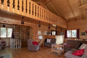 Afbeelding uit fotogalerij van Chalet Montis in Arni Alp
