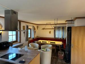 Khu vực ghế ngồi tại Erlakogelhütte am Feuerkogel +8 ảnh