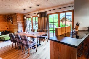 Φωτογραφία από το άλμπουμ του Bergseegut Chalets σε Hofmarkt