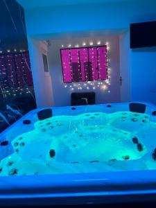 Φωτογραφία από το άλμπουμ του Dream Spa Jacuzzi&Sauna σε Portet-sur-Garonne
