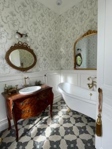 Gallery image of House of Mailly in Châtellerault