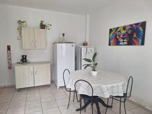 Kuchyň nebo kuchyňský kout v ubytování 3 Kitnets + 5 fotografií