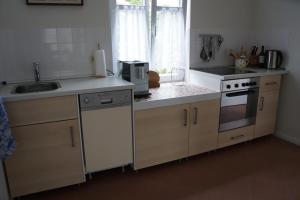 Kuchyň nebo kuchyňský kout v ubytování Haus Buddenbrock auf Rügen