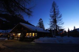 Fotografia z galérie ubytovania Camping Catinaccio Rosengarten v destinácii Pozza di Fassa