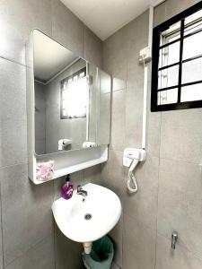 Φωτογραφία από το άλμπουμ του Pontian Po Po Homestay σε Kampong Atap +13 φωτογραφίες